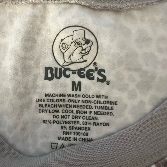 BUC-EE’S TAUPE/TAN ANIMAL PRINT SWEATSHIRT SIZE MEDIUM OVERSIZED UNISEX - Picture 9 of 10